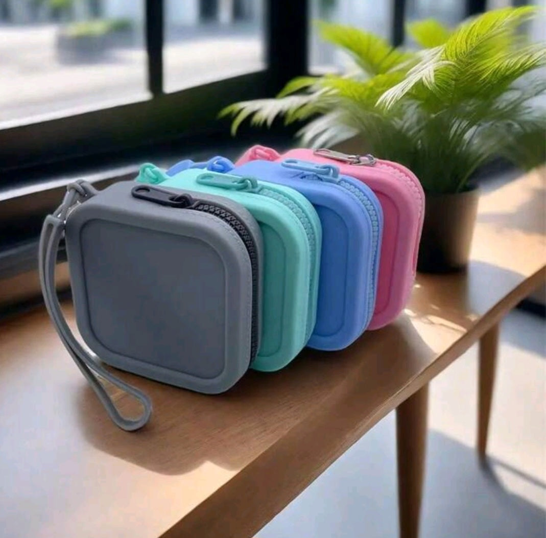 Silicon Organizer/Wallet