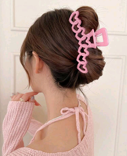 Product Name: Large Heart Hair Clip – Statement Style